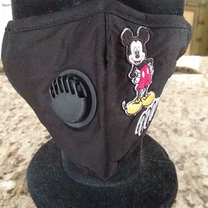 Black Mickey w/breathing valve 2 PM 2.5 filters